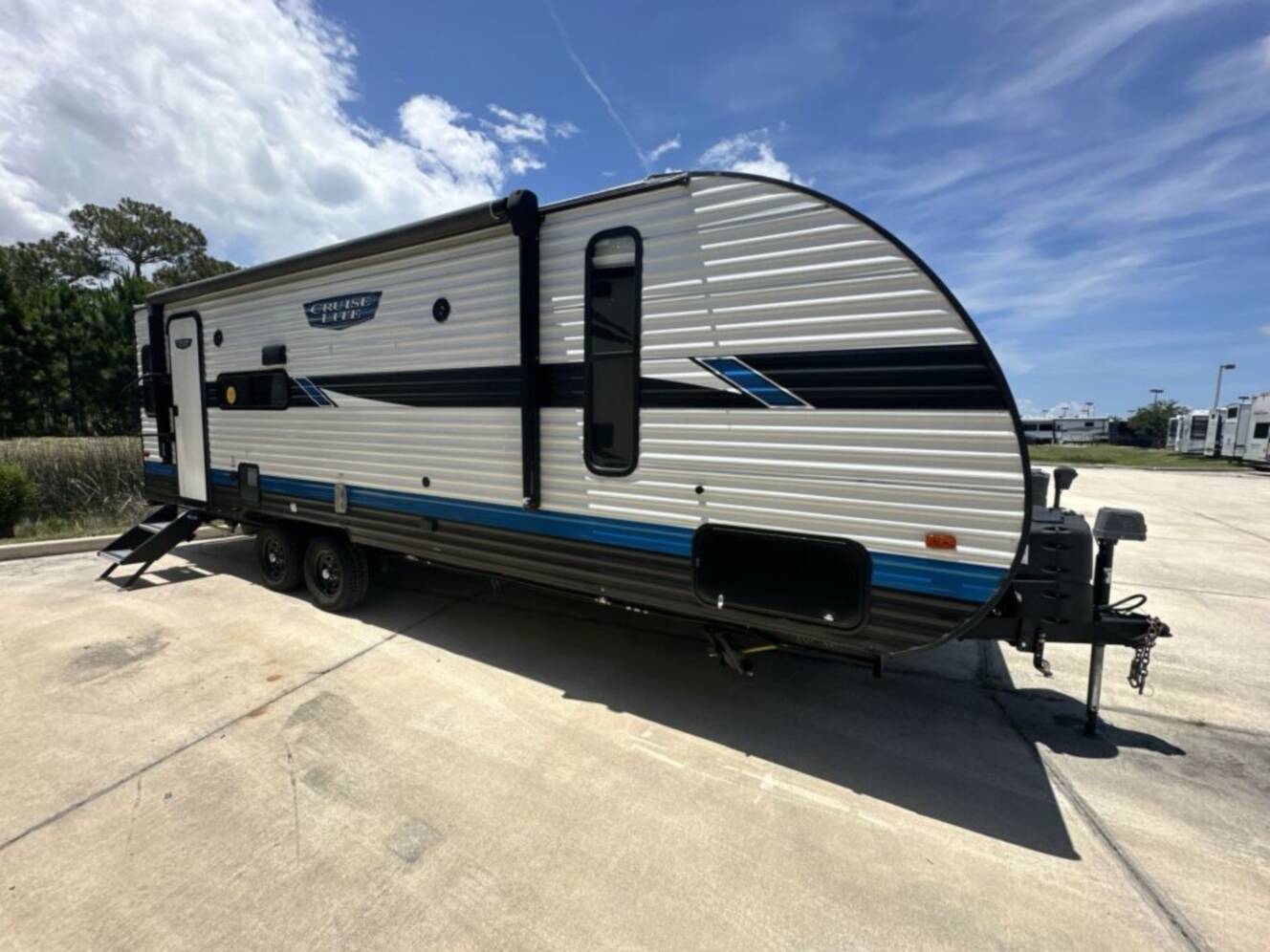 A photo of this 2023 Forest River Salem Cruise Lite 24RLXL