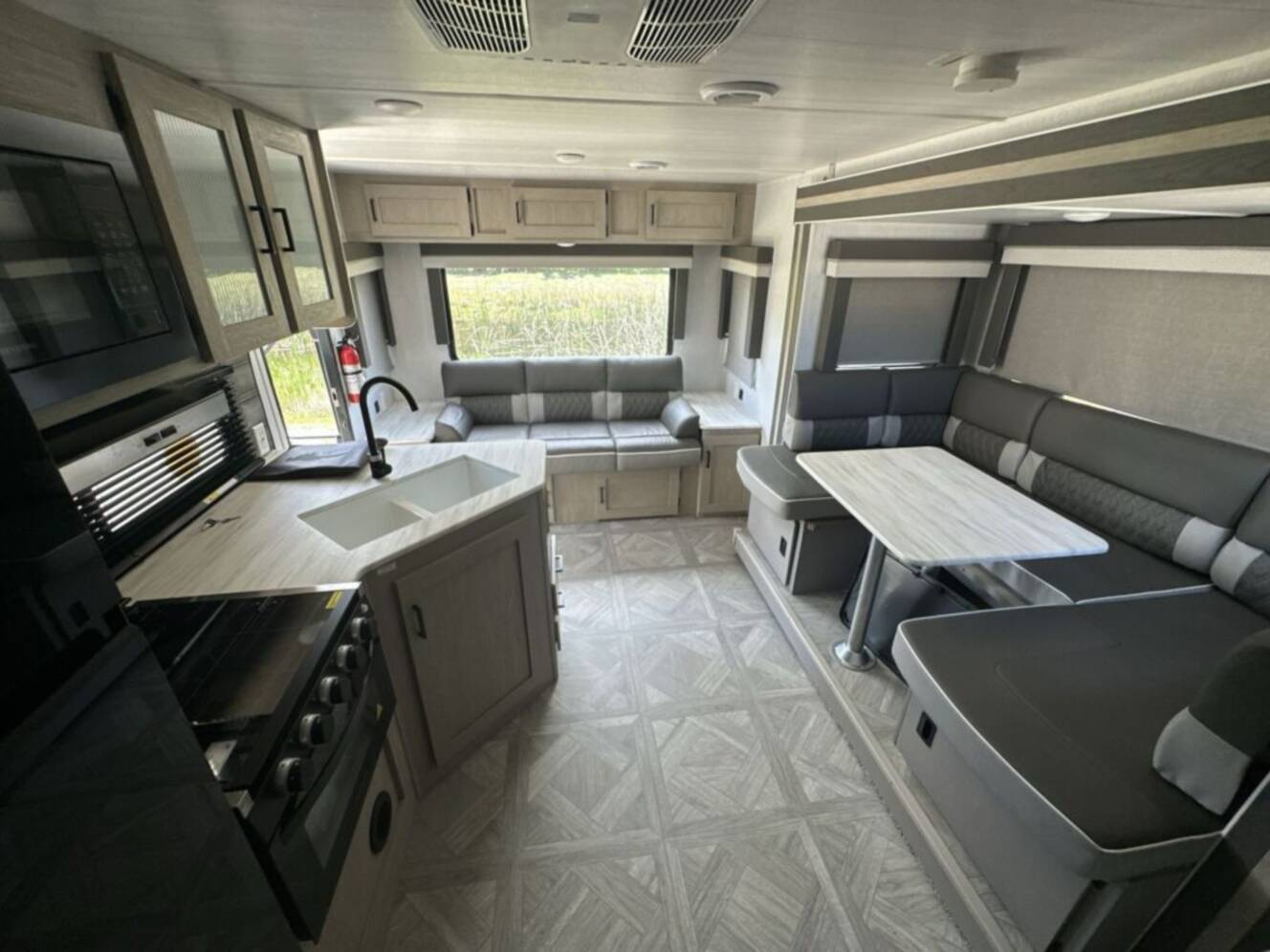 A photo of this 2023 Forest River Salem Cruise Lite 24RLXL