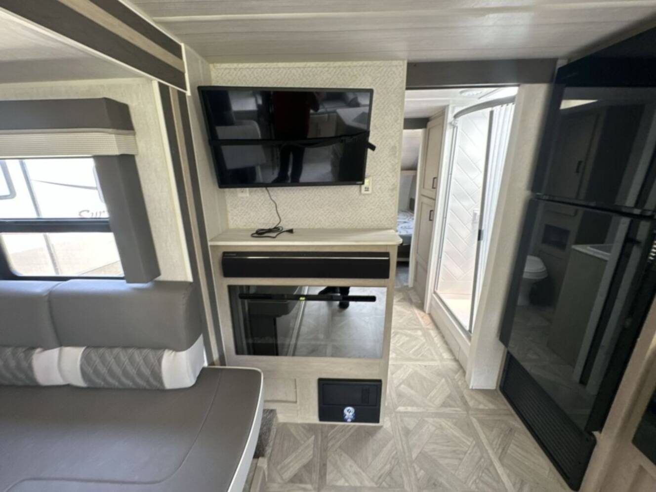 A photo of this 2023 Forest River Salem Cruise Lite 24RLXL