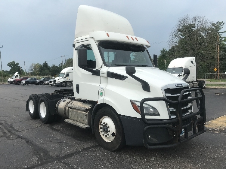 2022 FREIGHTLINER CASCADIA 116 in Canton, OH