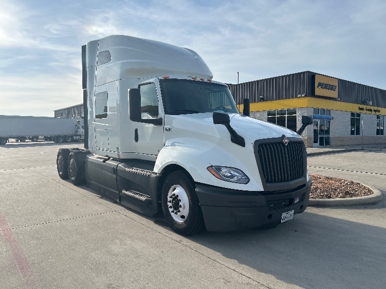 2023 INTERNATIONAL LT625 in Houston, TX