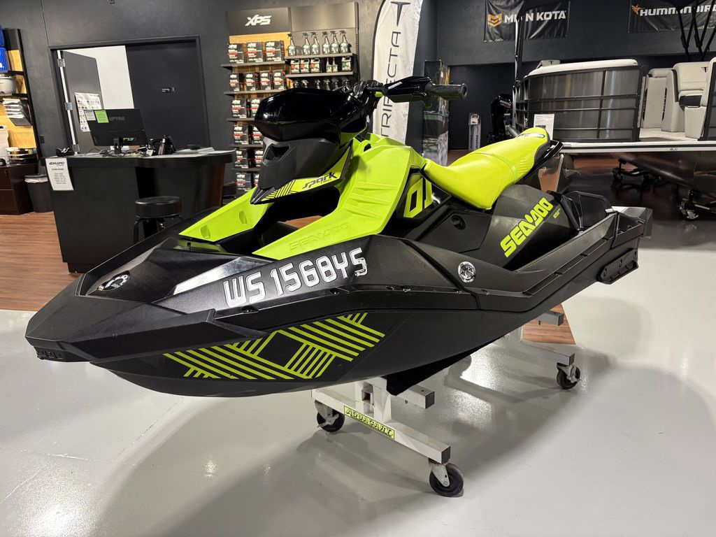 2023 Sea-Doo Spark Trixx 3-Up Rotax 900 H.O. ACE Ibr And Audio 3 UP ROTAX 900 H O ACE in Appleton, WI
