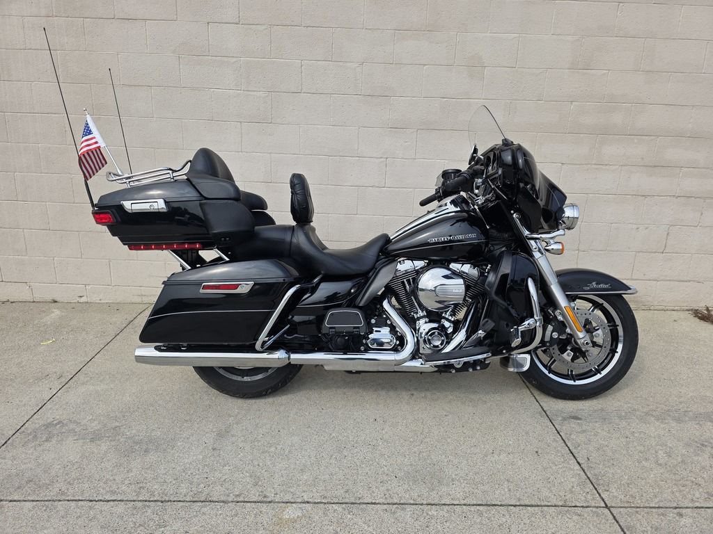 2016 Harley-Davidson Touring FLHTK - Ultra Limited ULTRA LIMITED in Coldwater, MI