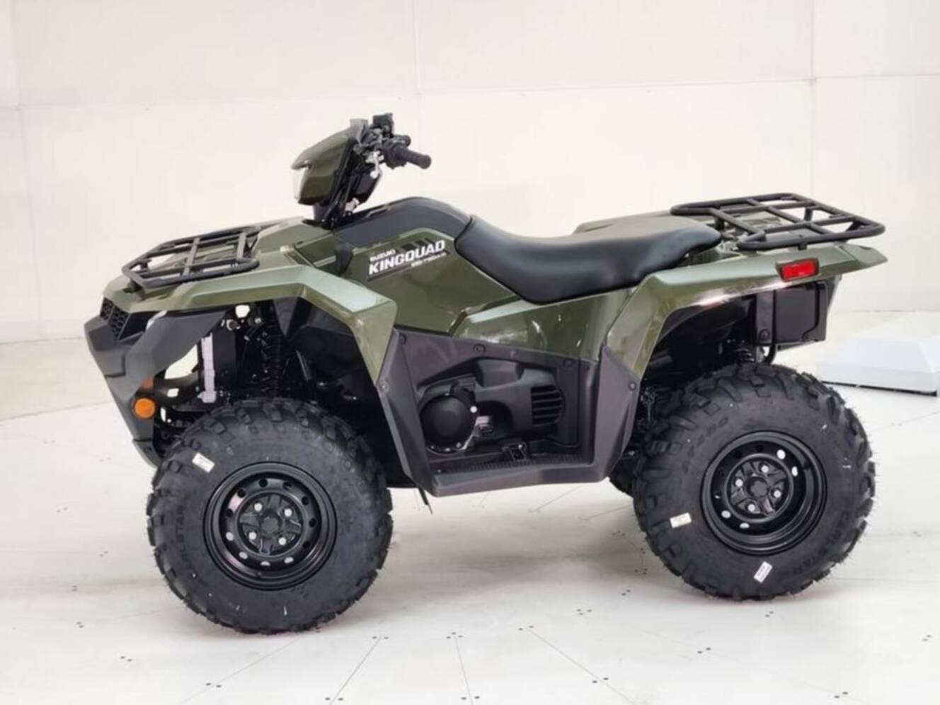 A photo of this 2026 Suzuki KingQuad 500 AXi
