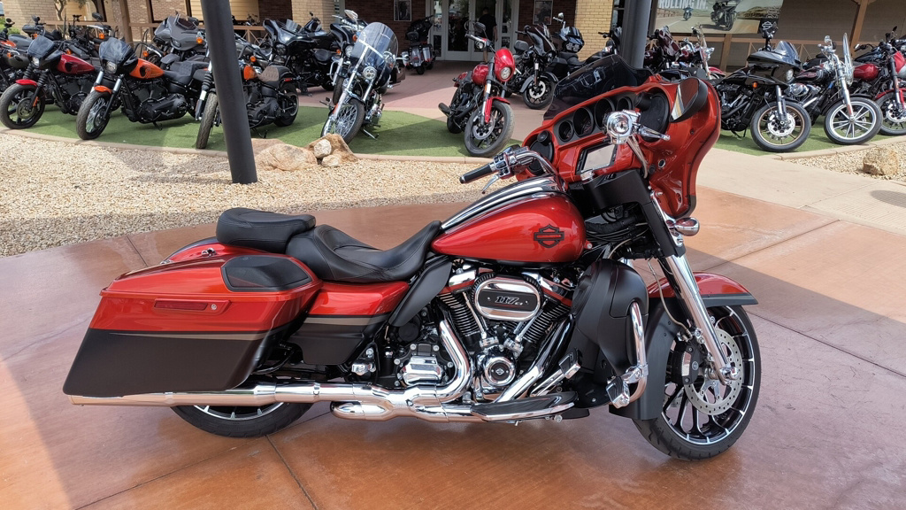 2018 Harley-Davidson Street Glide CVO CVO in Chandler, AZ