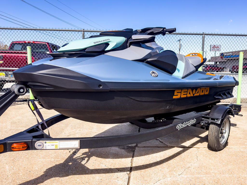 2024 Sea-Doo GTI SE 170 Tech, Audio, iDF, iBR SE 170 IBR in Mcalester, OK