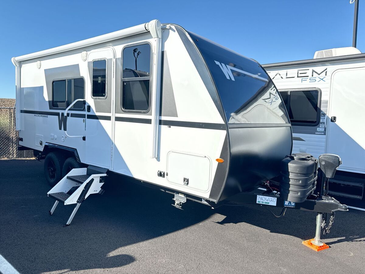 2027 Winnebago Micro Minnie 2108DS in medford OR
