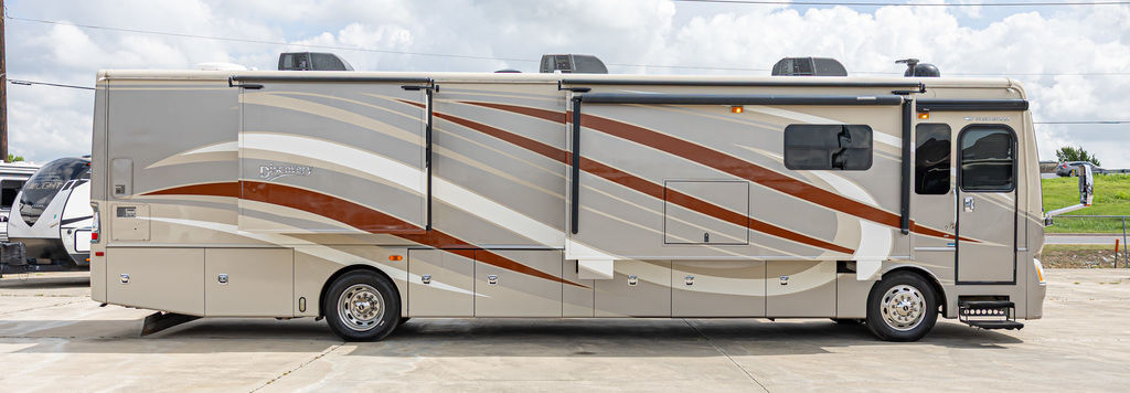 2014 Fleetwood Discovery 40E in weatherford TX
