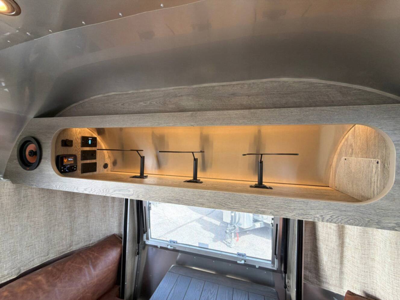 A photo of this 2026 Airstream Stetson 6666's Special Edition 27FB Twin