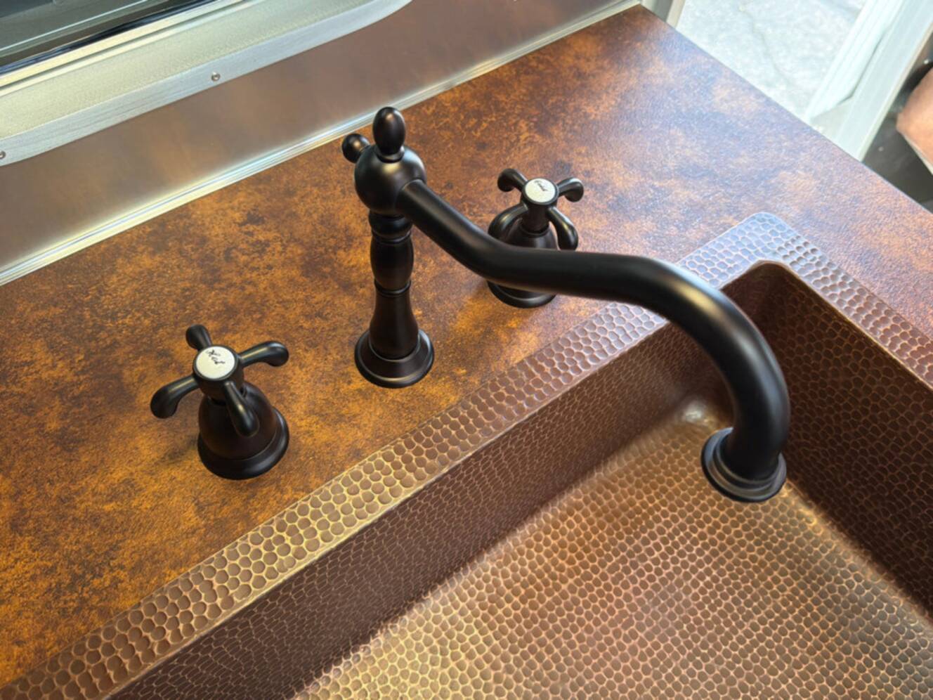 A photo of this 2026 Airstream Stetson 6666's Special Edition 27FB Twin