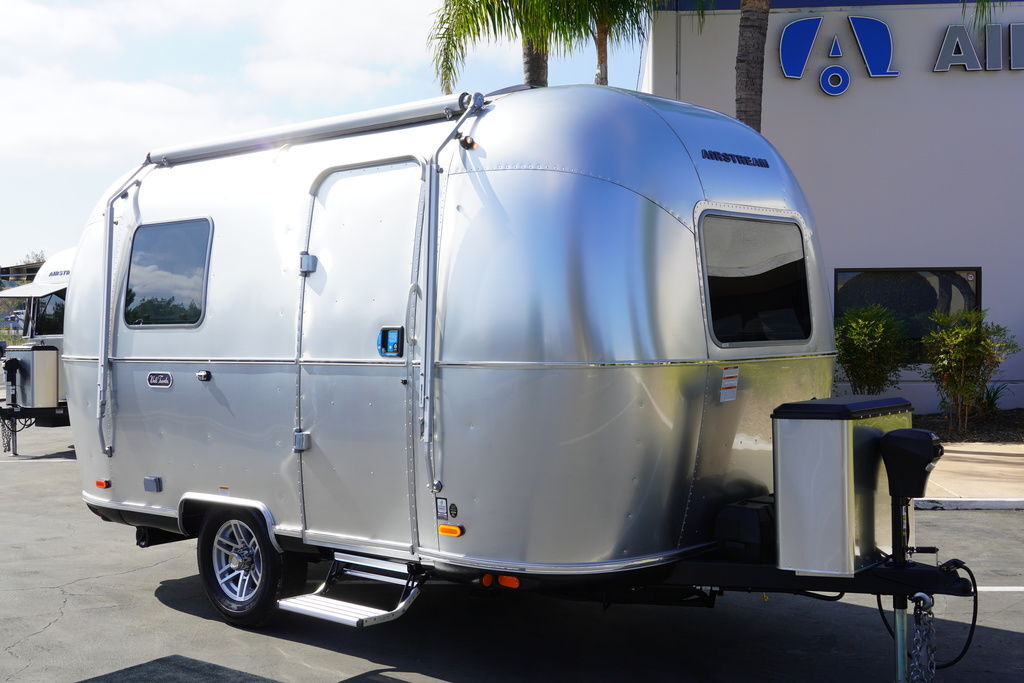 2027 Airstream World Traveler 17RB in temecula CA