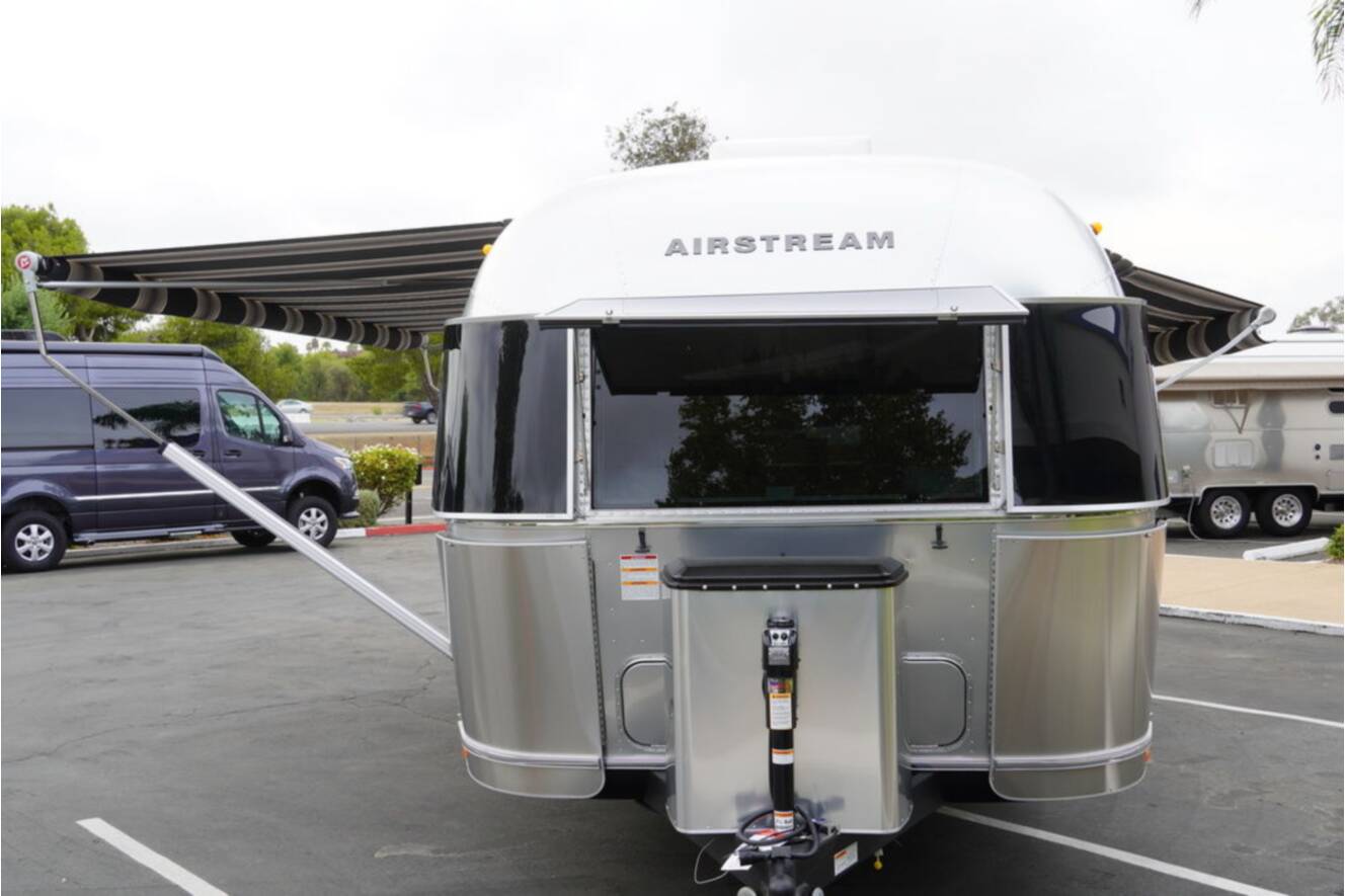 A photo of this 2027 Airstream Globetrotter® 27FB