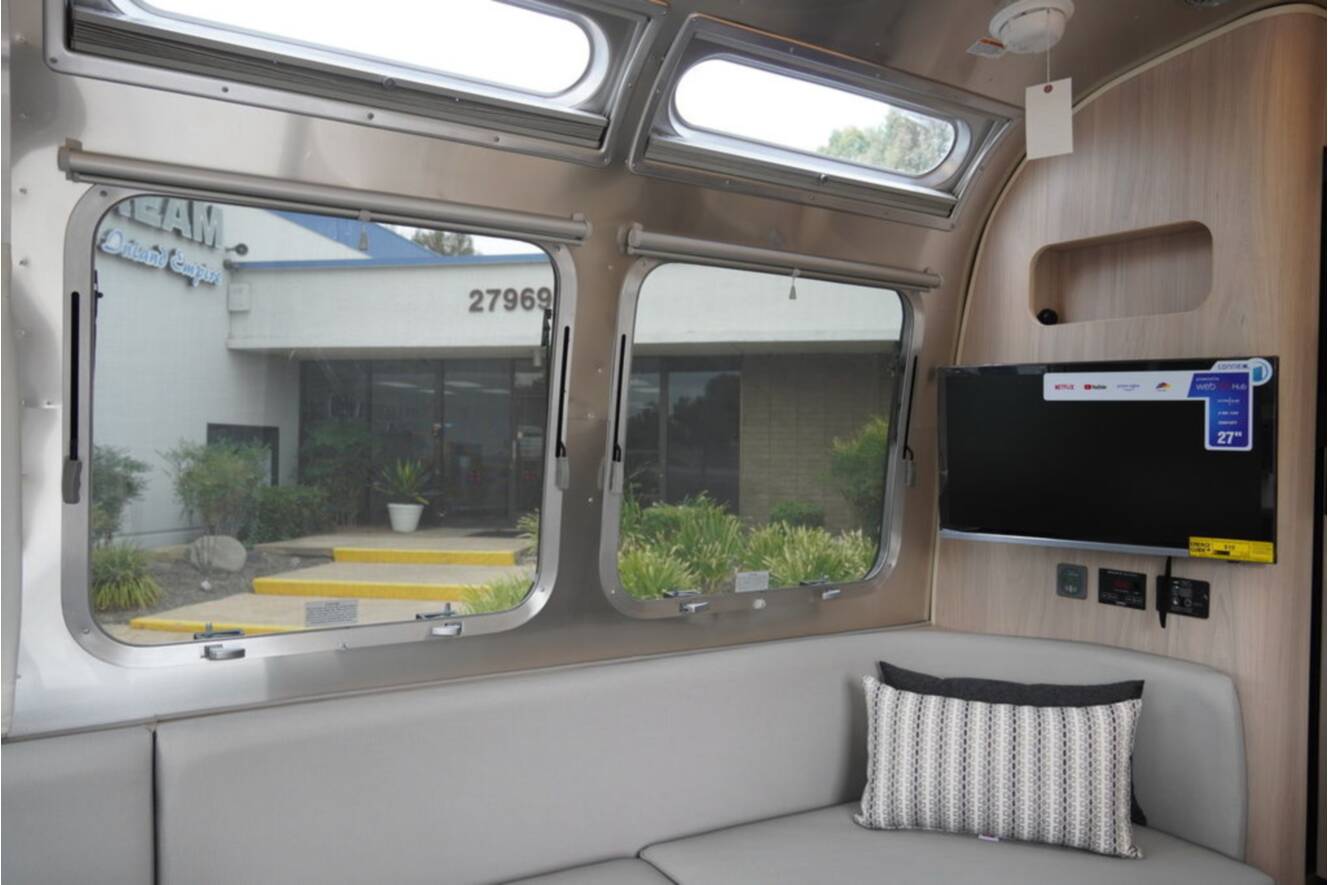 A photo of this 2027 Airstream Globetrotter® 27FB