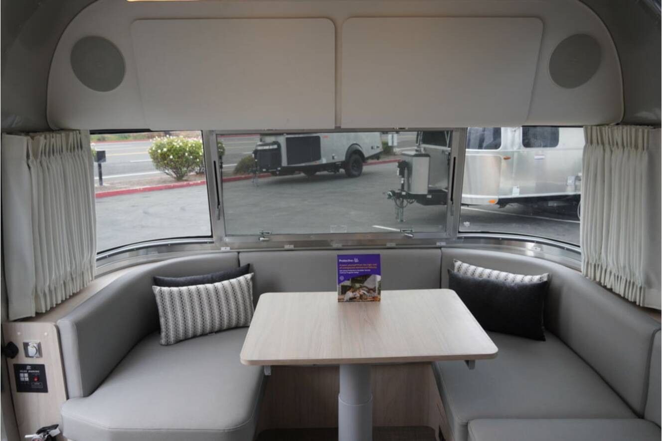 A photo of this 2027 Airstream Globetrotter® 27FB