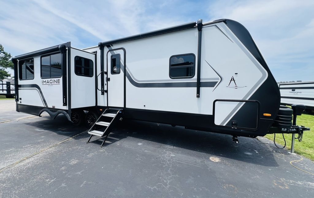2026 Grand Design Imagine 2970RL RV