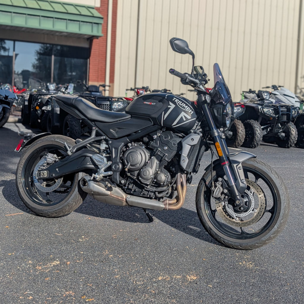 2023 Triumph Trident 660 Matte Jet Black / Matte Silver Ice 660 in Savannah, GA