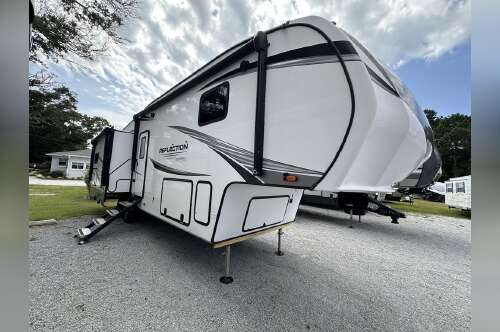 2023 Grand Design Reflection Fifth-Wheels 320MKS in newport NC