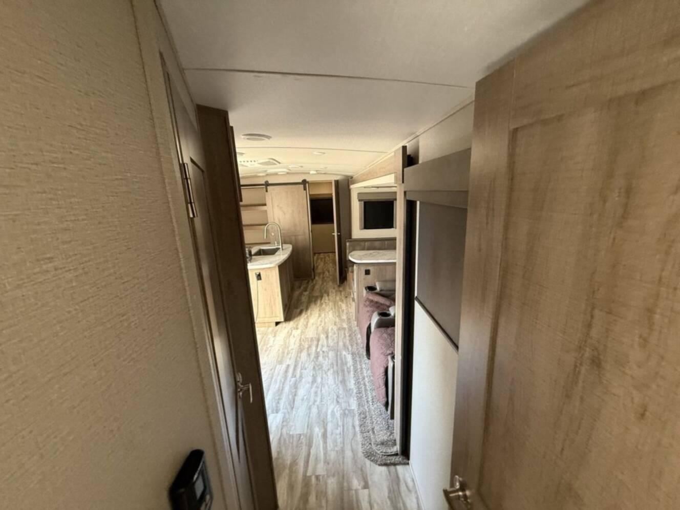 A photo of this 2020 Grand Design IMAGINE Imagine 3250BH