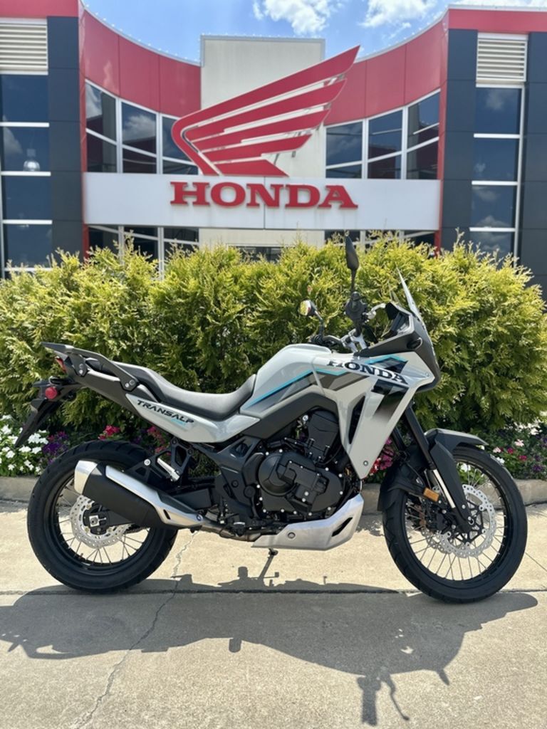2026 Honda® Transalp E-Clutch E-CLUTCH in Dallas, TX