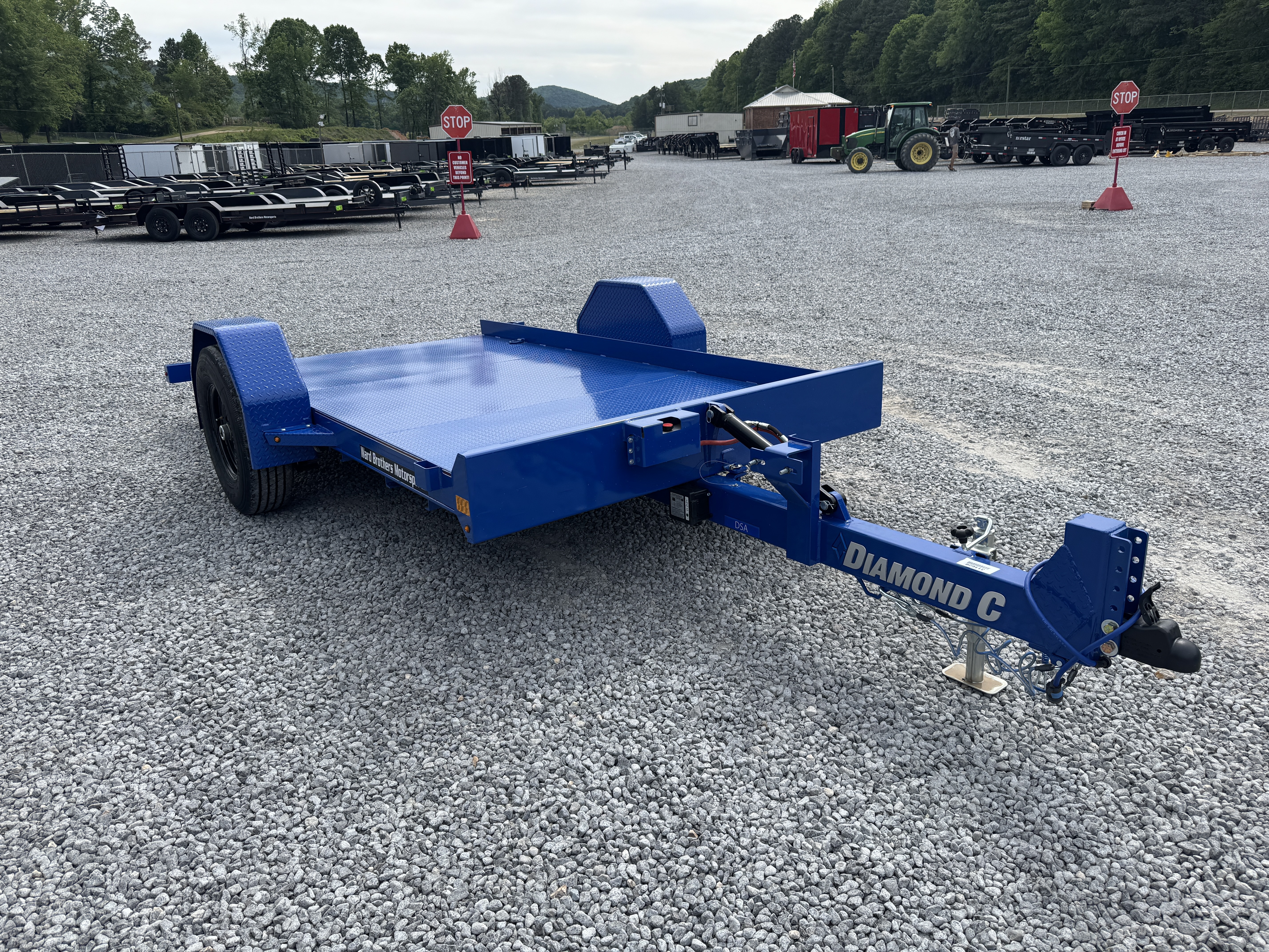 2026 Diamond C DSA107 6.5x12 Scissor Lift Tilt Equipment in Leeds, AL