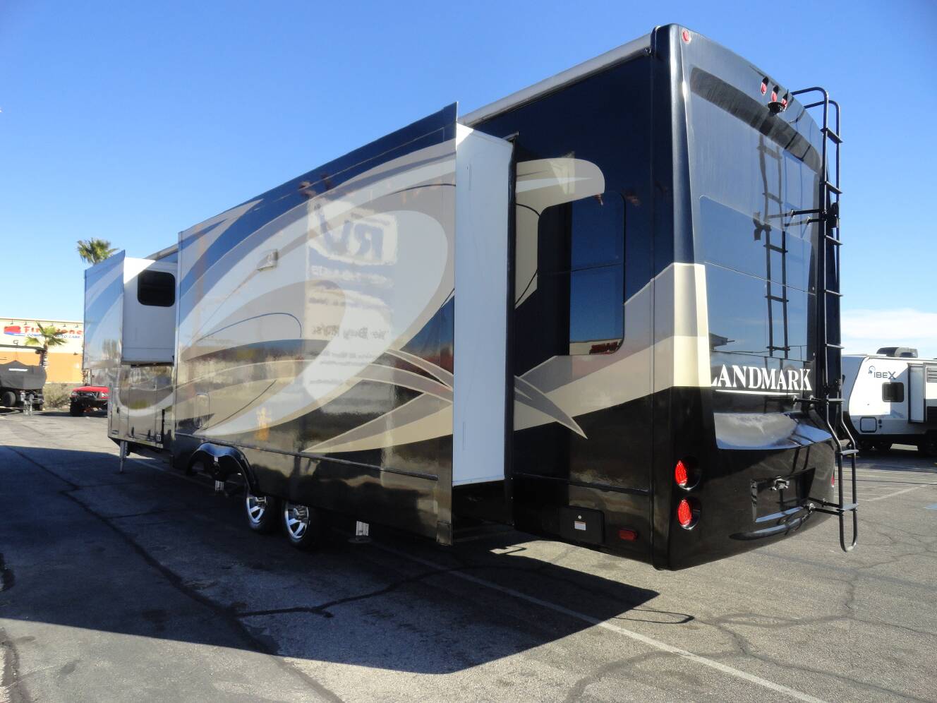 A photo of this 2017 Heartland Landmark 365 LM Newport