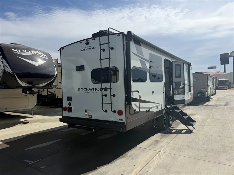 2027 Forest River ULTRALITE 2711RK Rockwood