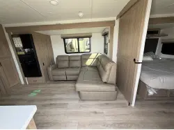 2027 Forest River ULTRALITE 2711RK Rockwood
