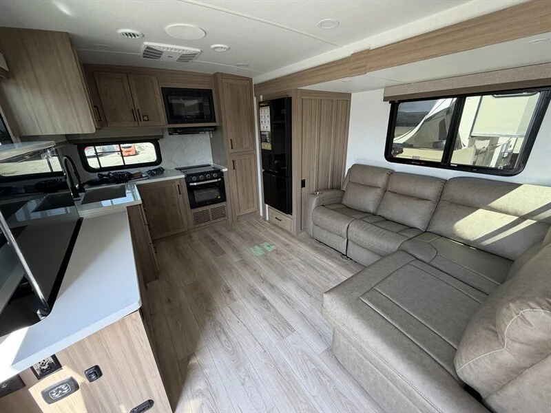 2027 Forest River ULTRALITE 2711RK Rockwood