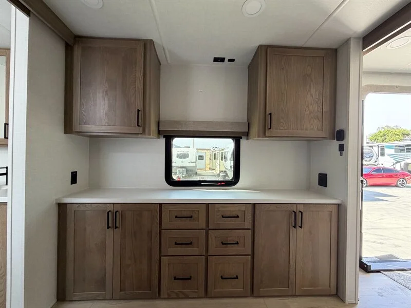 2027 Forest River ULTRALITE 2711RK Rockwood
