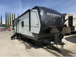 2027 Forest River ULTRALITE 2711RK Rockwood