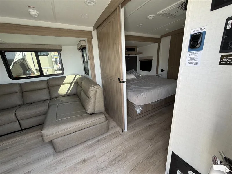 2027 Forest River ULTRALITE 2711RK Rockwood
