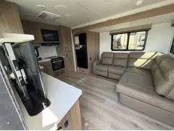 2027 Forest River ULTRALITE 2711RK Rockwood