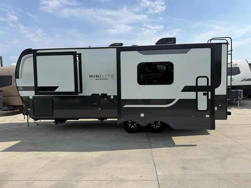 2027 Forest River MINILITE 2515S Rockwood