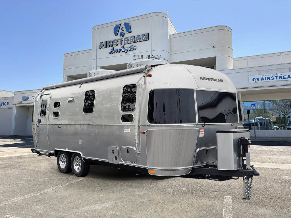 2026 Airstream Flying Cloud 25FBTH in san gabriel CA