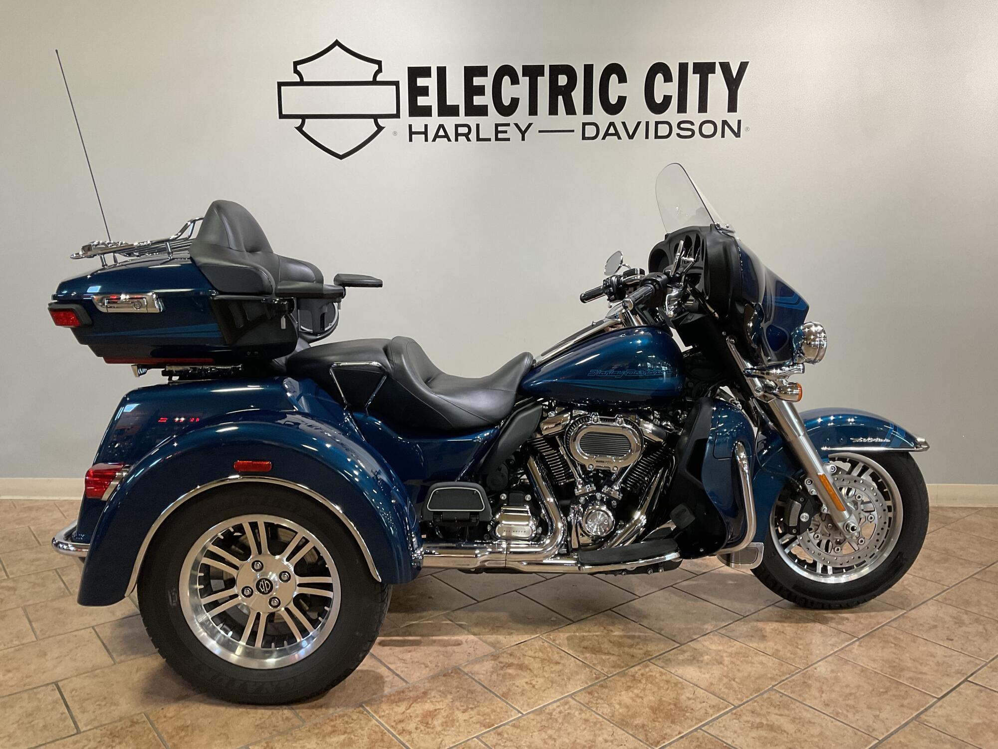 2020 Harley-Davidson Tri Glide Ultra ULTRA CLASSIC in Scranton, PA