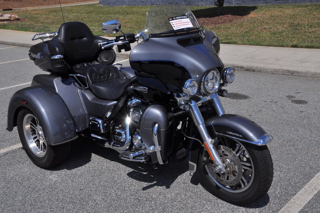 2021 Harley-Davidson® FLHTCUTG - Tri Glide® Ultra ULTRA CLASSIC in High Point, NC