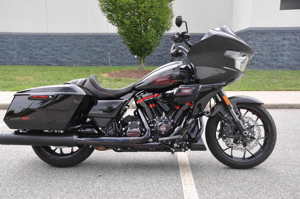 2024 Harley-Davidson® FLTRXSTSE - CVO Road Glide® ST CVO ST in High Point, NC