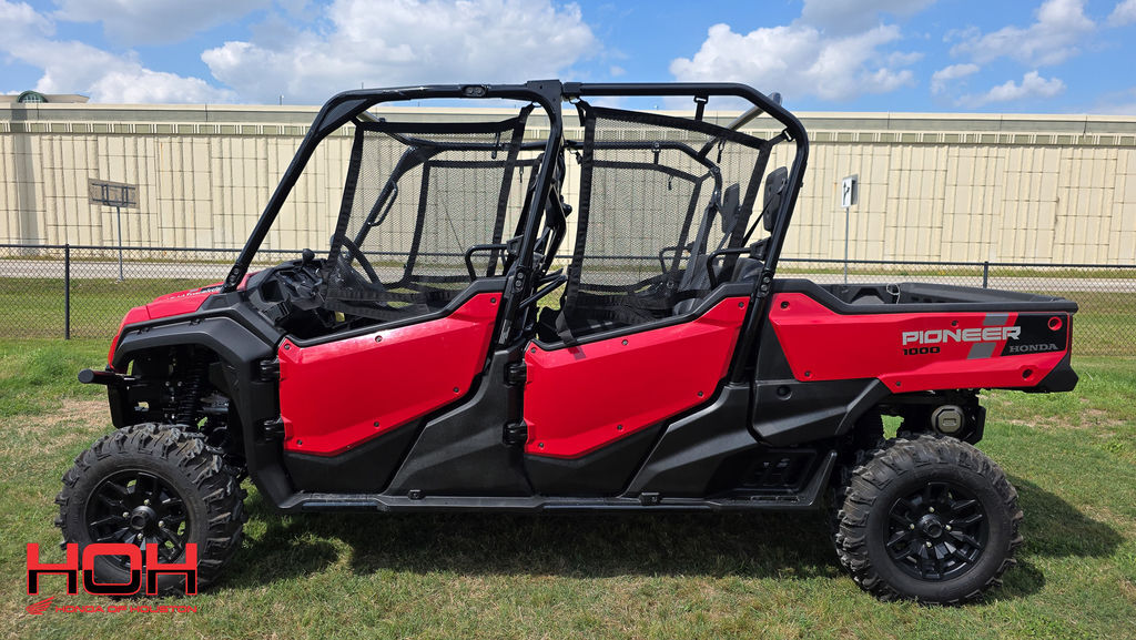 2025 Honda® Pioneer 1000-6 Deluxe Crew in houston TX