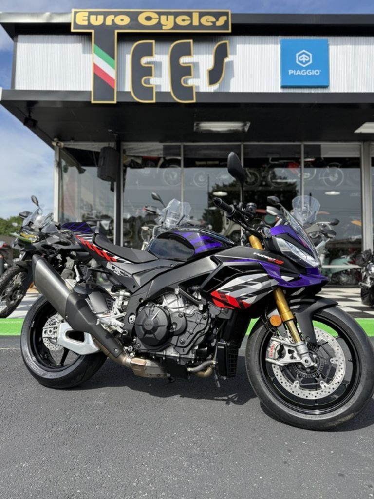 2027 Aprilia® Tuono V4 Factory V4 FACTORY in Charlotte, NC