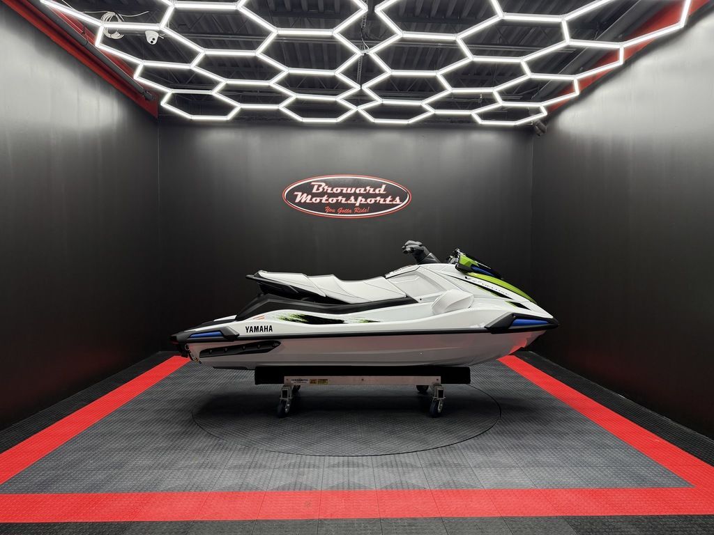 2026 Yamaha Waverunners VX® Deluxe with Audio DELUXE in West Palm Beach, FL