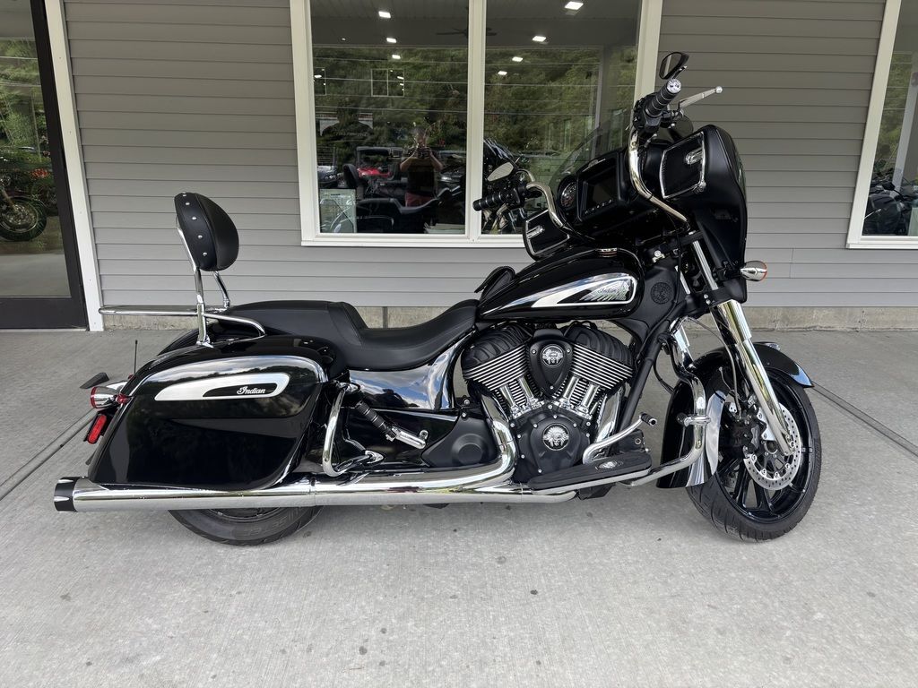 2022 Indian Motorcycle® Chieftain® Black Metallic in Swanzey, NH