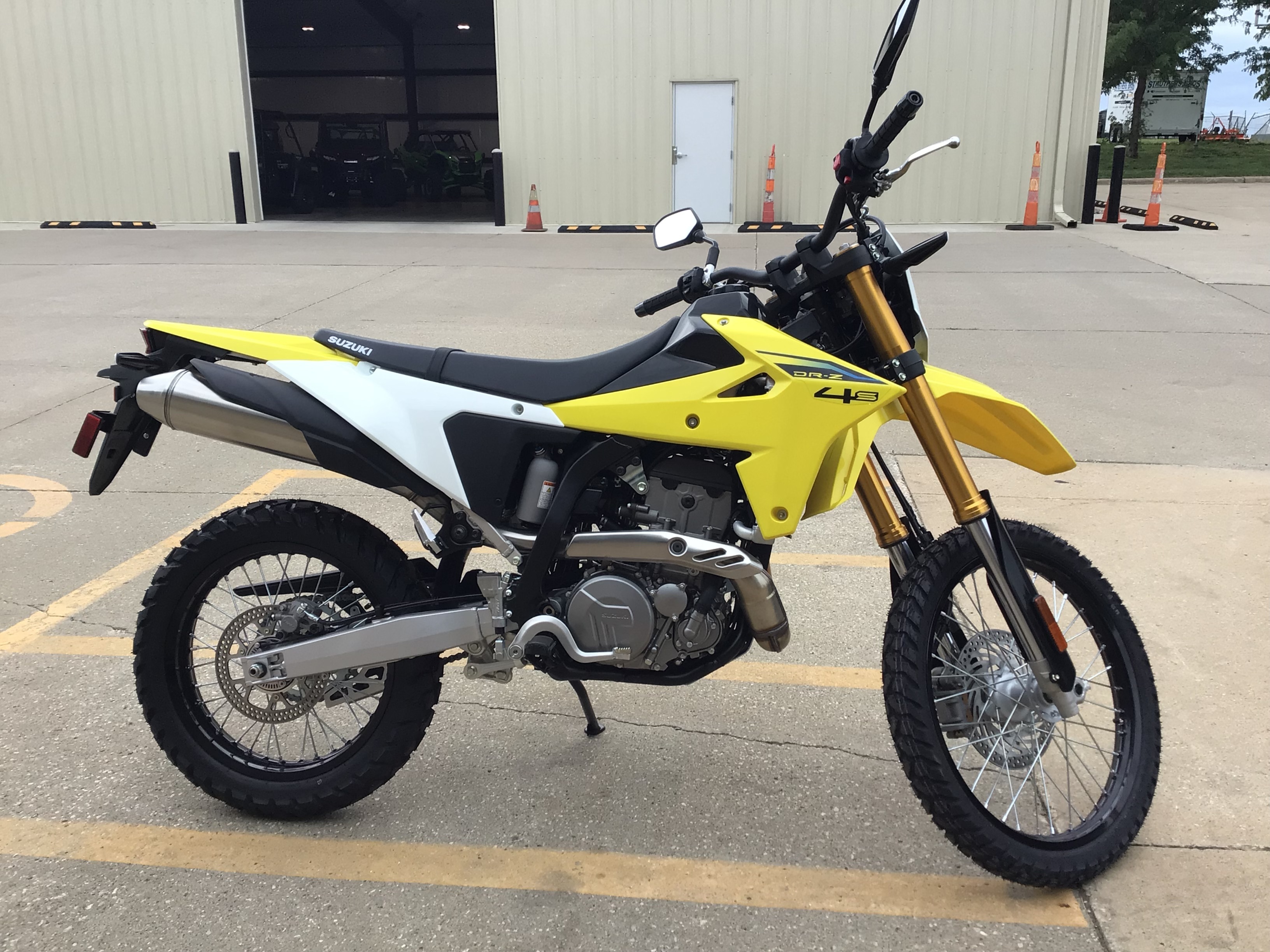 2026 Suzuki DR-Z4S BASE in Des Moines, IA