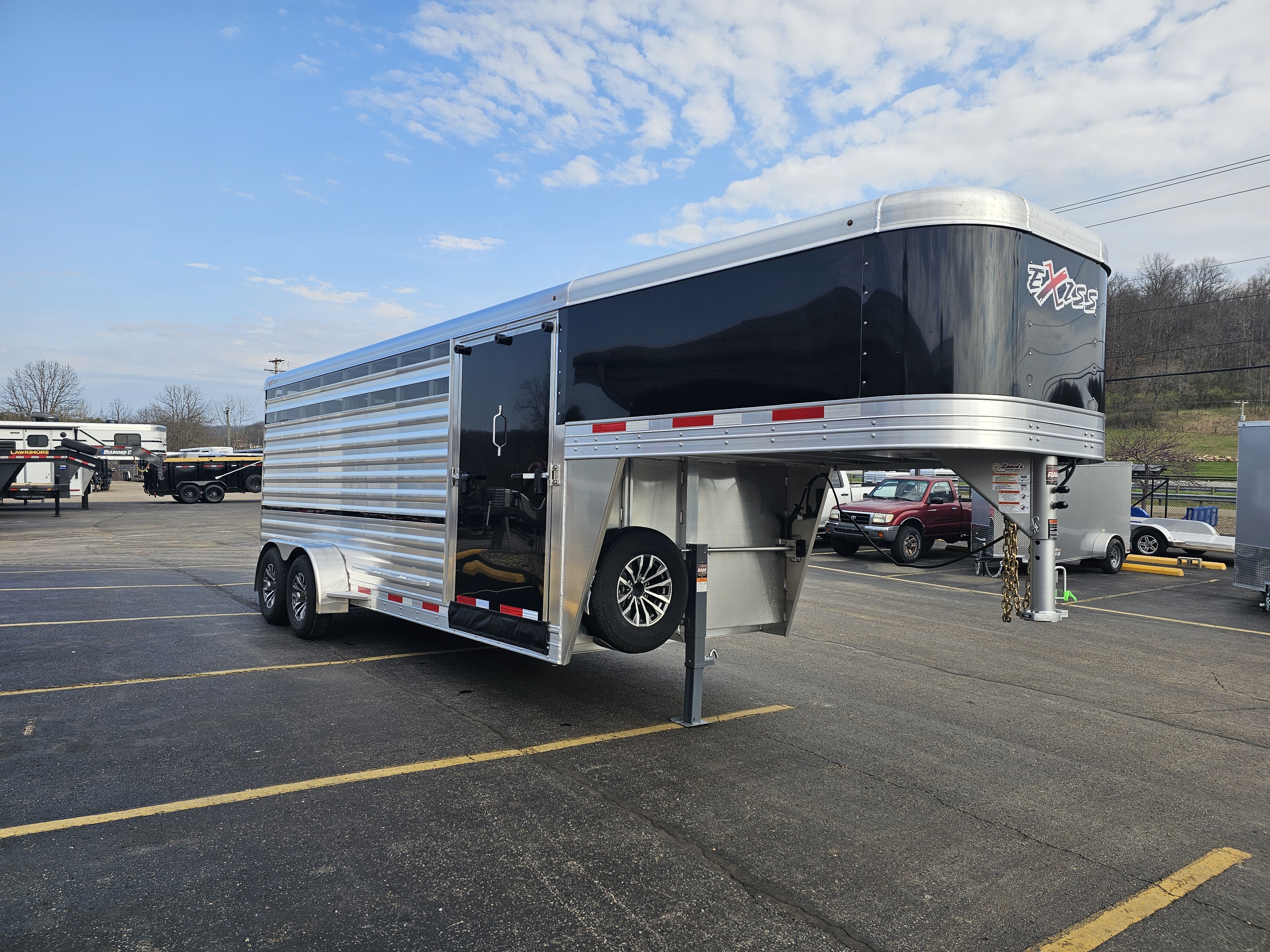 2026 Exiss 20' Show Cattle Livestock Trailer in Athens, OH
