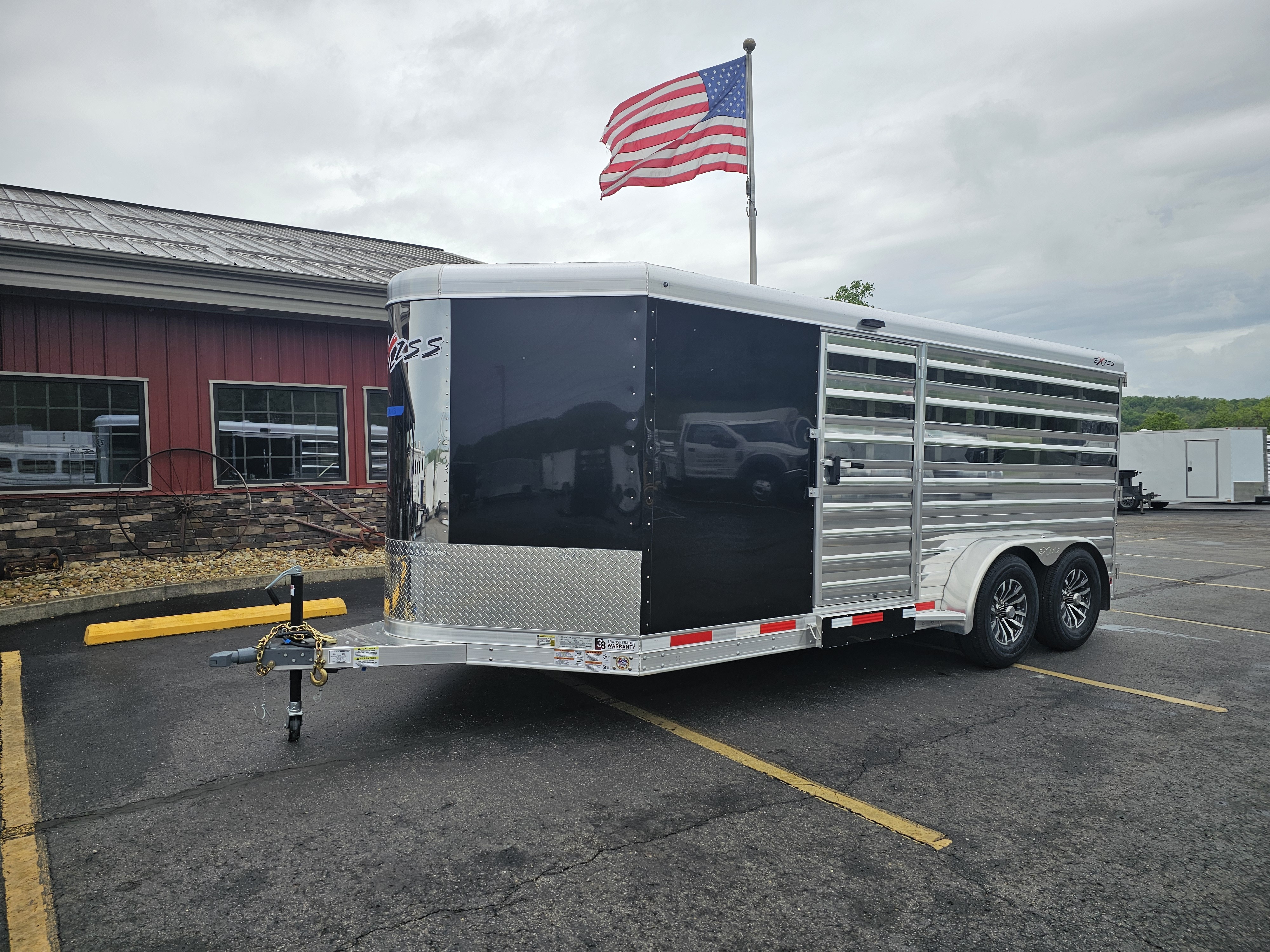 2026 Exiss 16' 6 Pen Side Ramp Livestock Trailer in Athens, OH