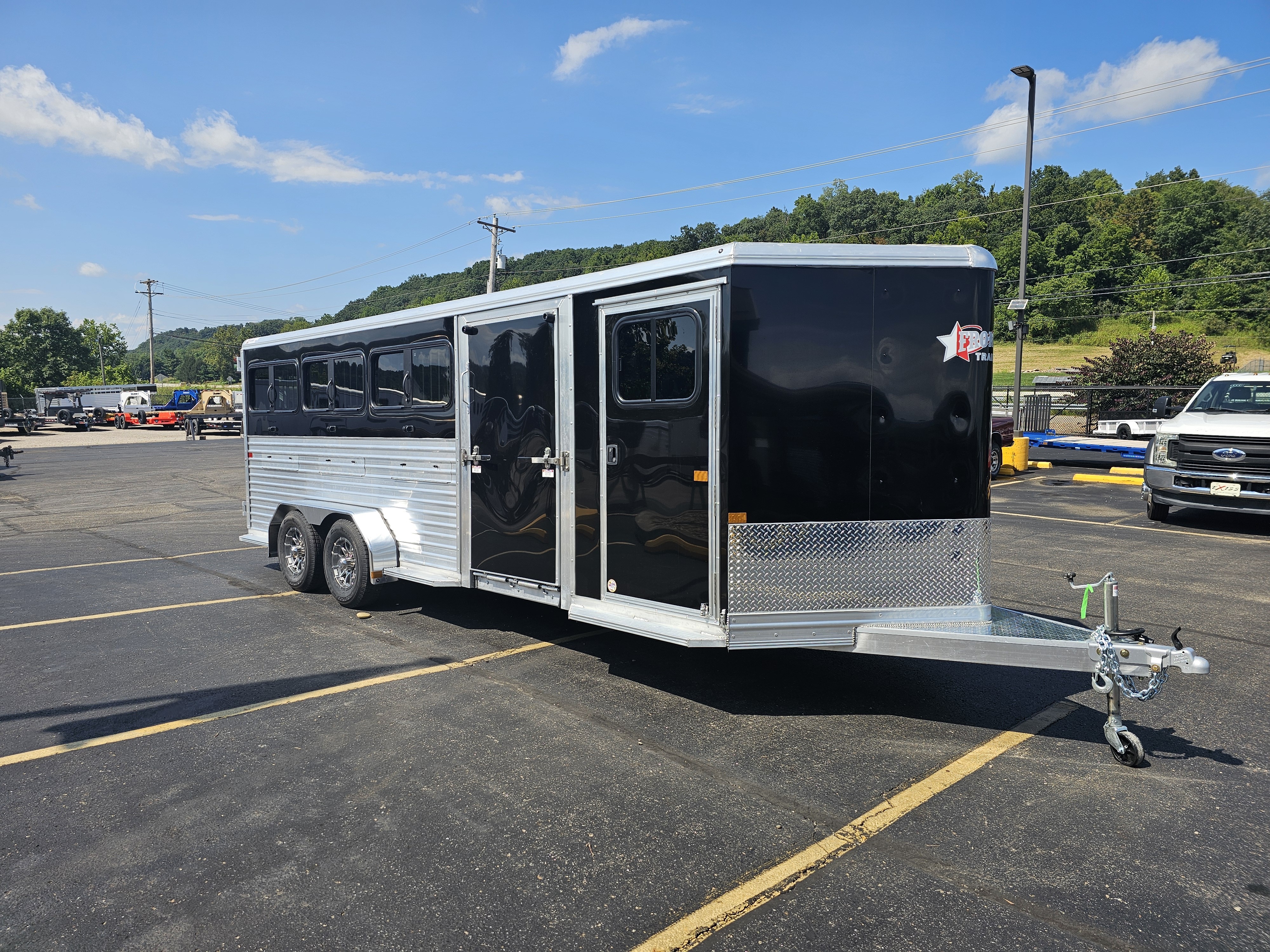 2026 Frontier Trailers 20' 8-Pen Livestock Trailer in Athens, OH