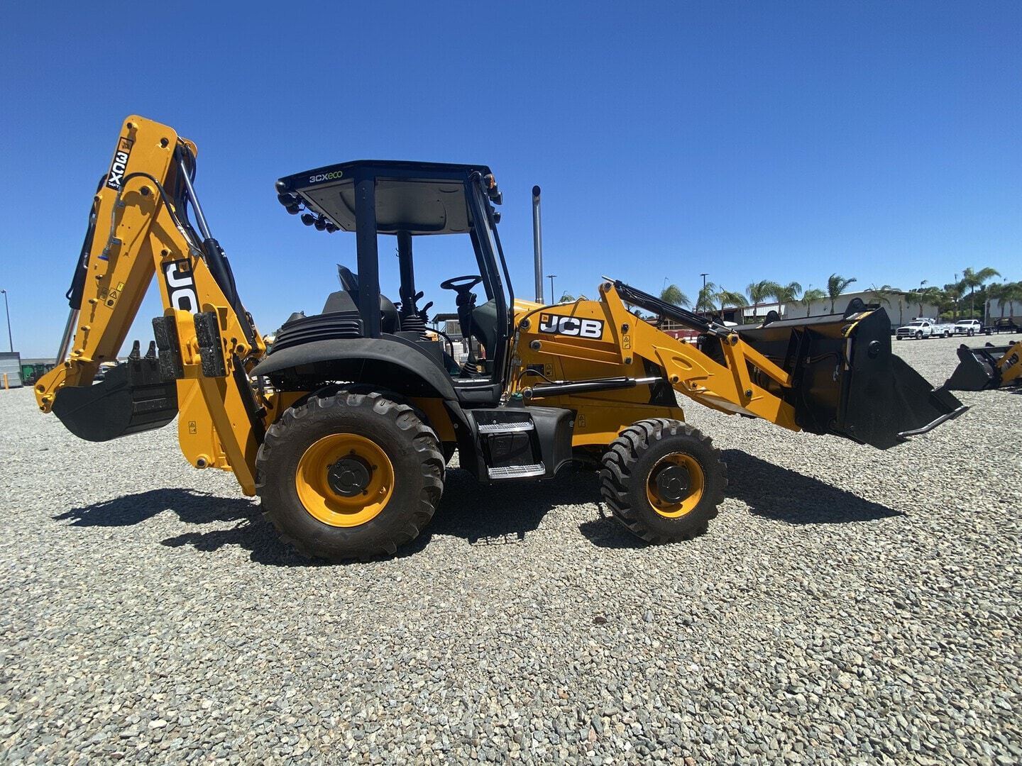 2022 JCB 3CX-14 in Shafter, CA