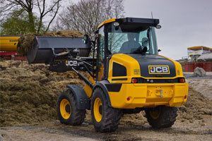 2024 JCB 407 Agri in Auburn, KY