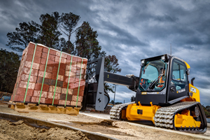 2025 JCB 3TS-8T in Auburn, KY