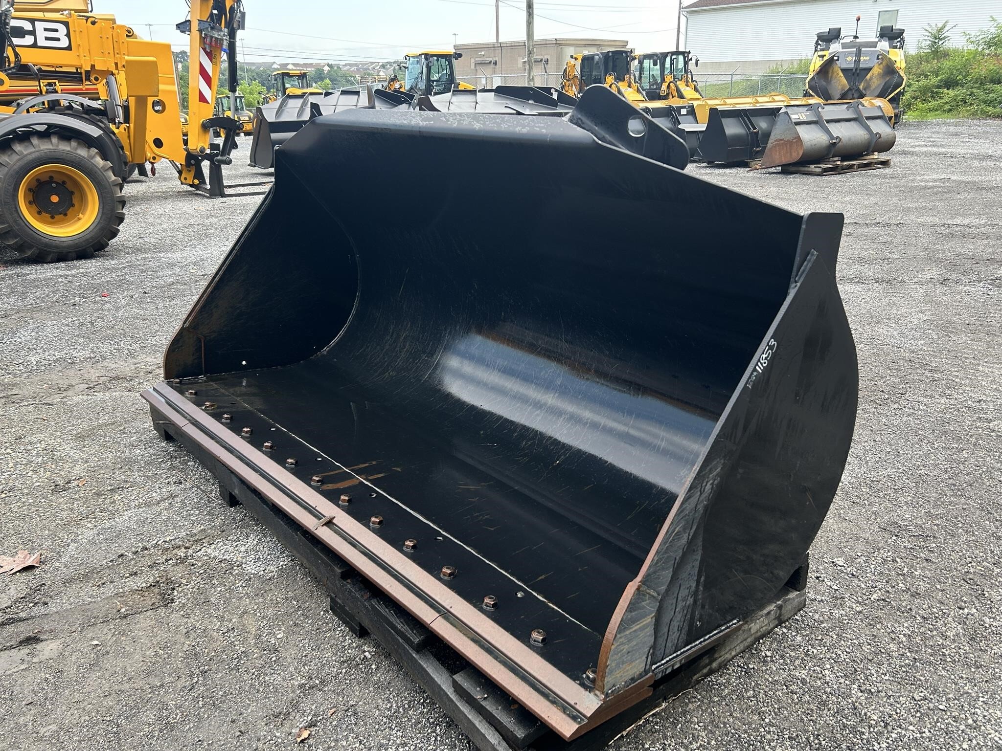 2021 JCB 2.1 CU YRD BUCKET in Harrisburg, PA