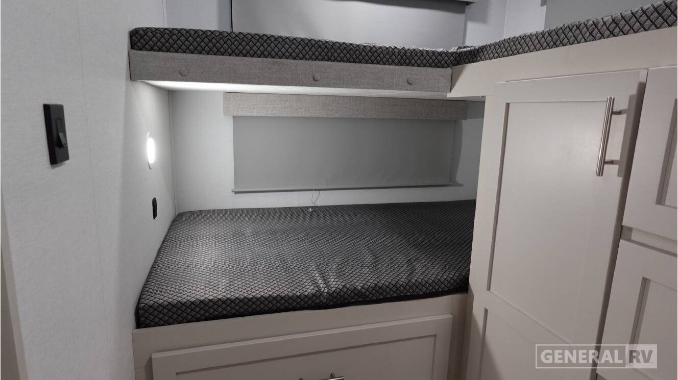 A photo of this 2027 Alliance Rv AVENUE 29BH
